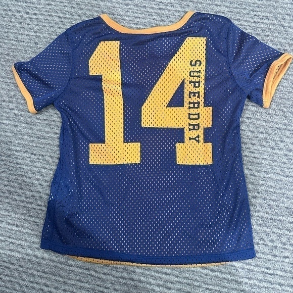 Clarrie Reversible T-Shirt Superdry Tokyo 14, EUC! - Picture 6 of 8